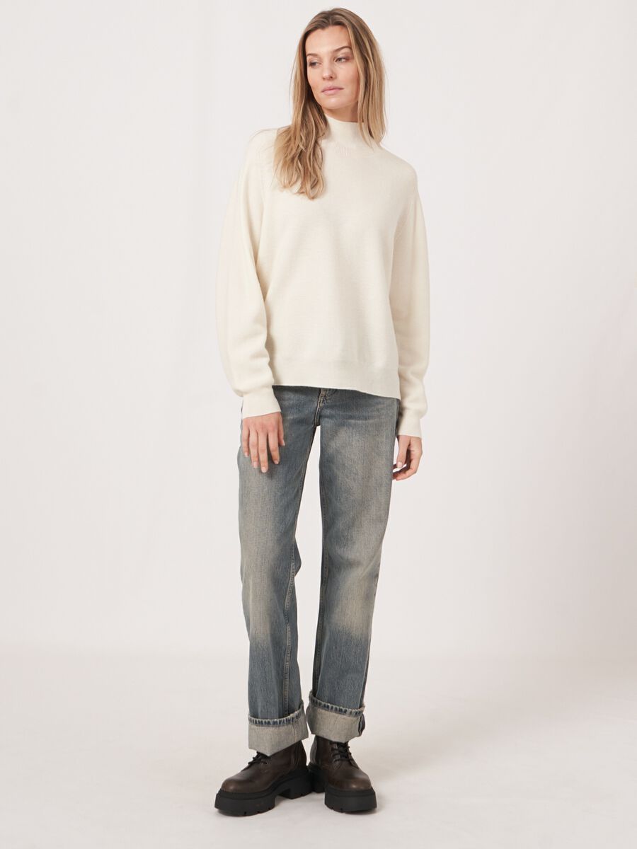 Pull à col montant sans coutures en mélange de cachemire  image number 4