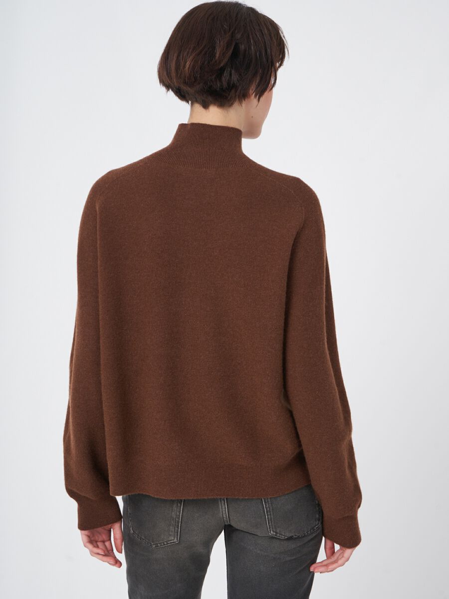 Seamless cashmere blend high neck sweater image number 4