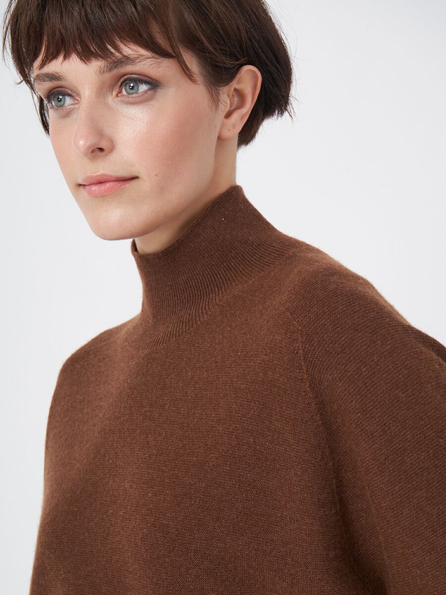Seamless cashmere blend high neck sweater image number 1