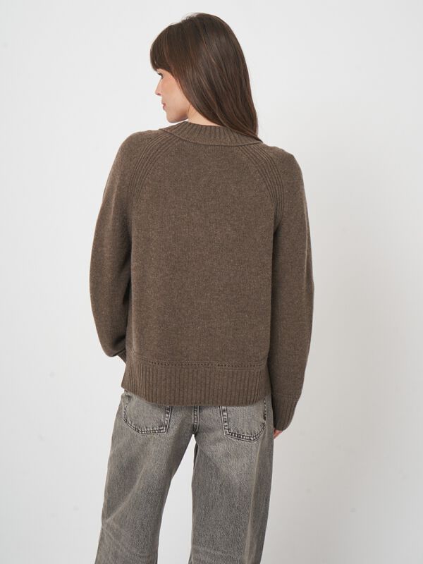 Gilet col v femme — cachemire bio & coupe droite repeat image number 4