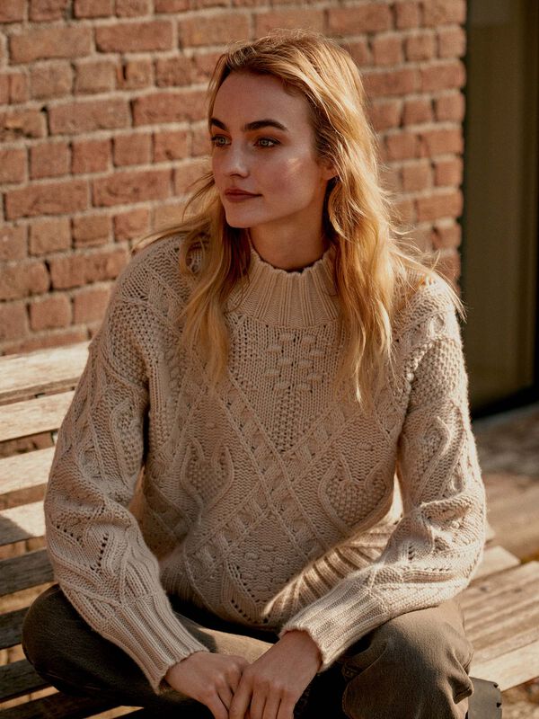 Rippstrickpullover Mit Stehkragen Aus Kaschmir-Mix image number 0