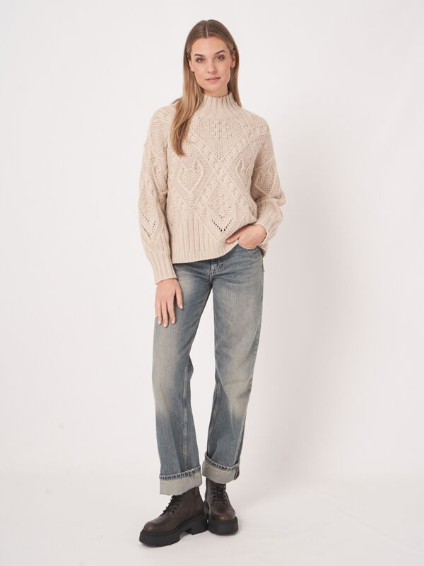 Rippstrickpullover Mit Stehkragen Aus Kaschmir-Mix image number 7