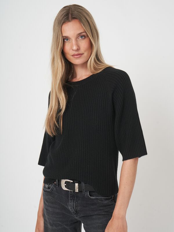Cropped rib knit sweater with casual fit image number 0
