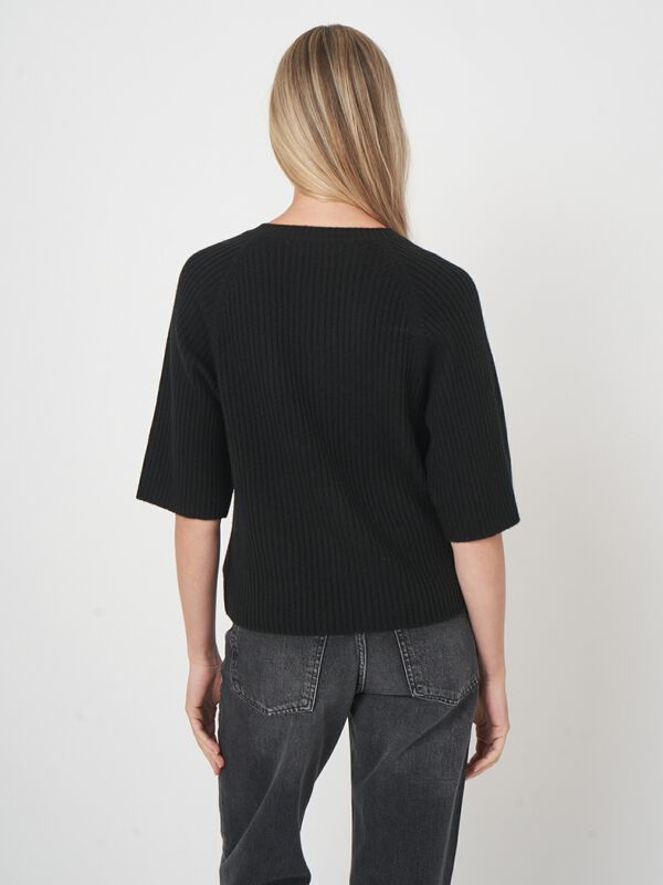 Cropped rib knit sweater with casual fit image number 2
