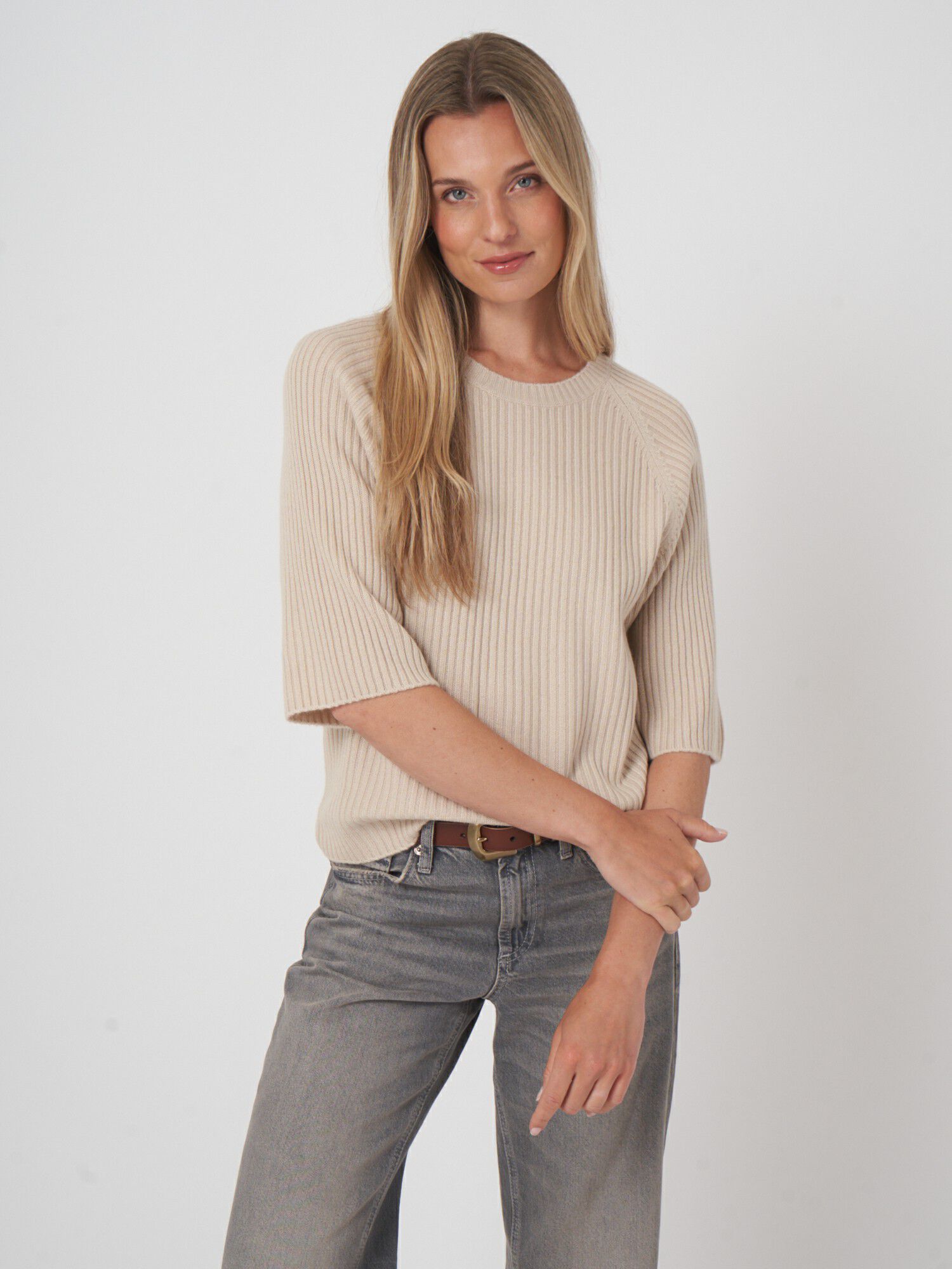 Cropped ribgebreide trui met relaxte pasvorm afbeelding