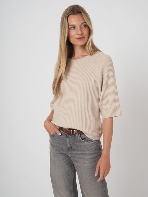 Cropped ribgebreide trui met relaxte pasvorm