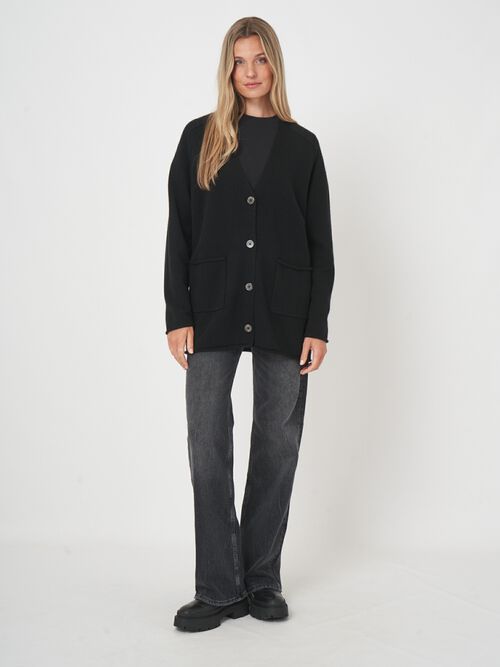 Lang en wijd kasjmier vest met v-hals