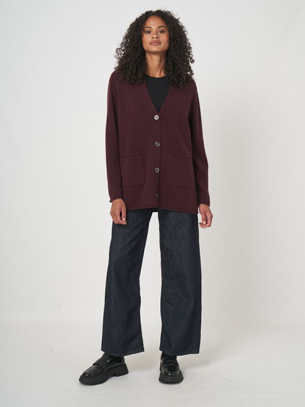 Oversized cashmere blend cardigan with front pockets image number 2