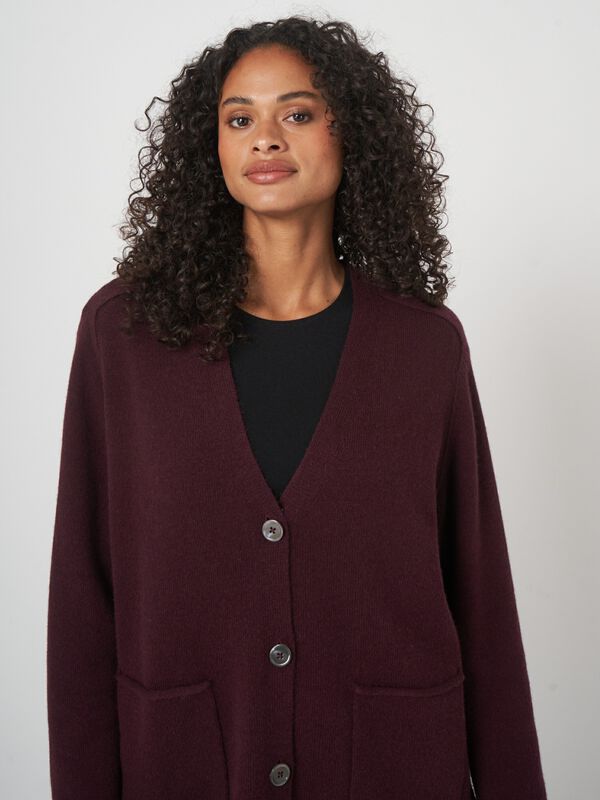Oversized cashmere blend cardigan with front pockets image number 4