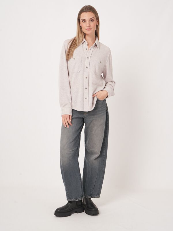 Kasjmier-wol blouse met casual fit en overhemdkraag image number 3