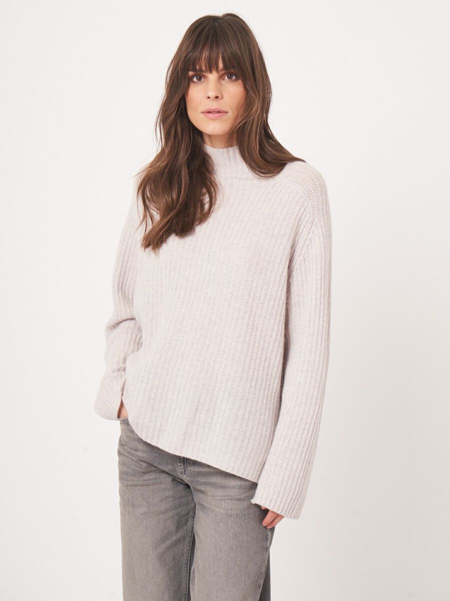Rippstrickpullover mit Stehkragen aus Kaschmir-Mix image number 5