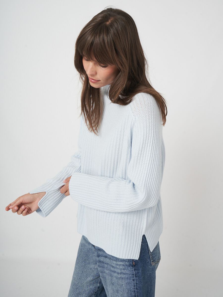 Rippstrickpullover mit Stehkragen aus Kaschmir-Mix image number 2