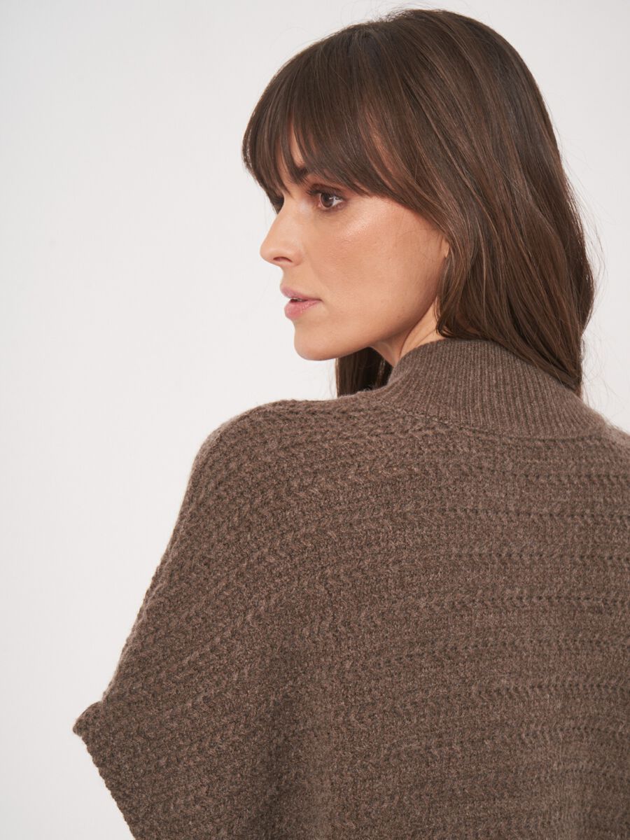 Poncho aus Kaschmir-Mix mit weitem Schnitt image number 10