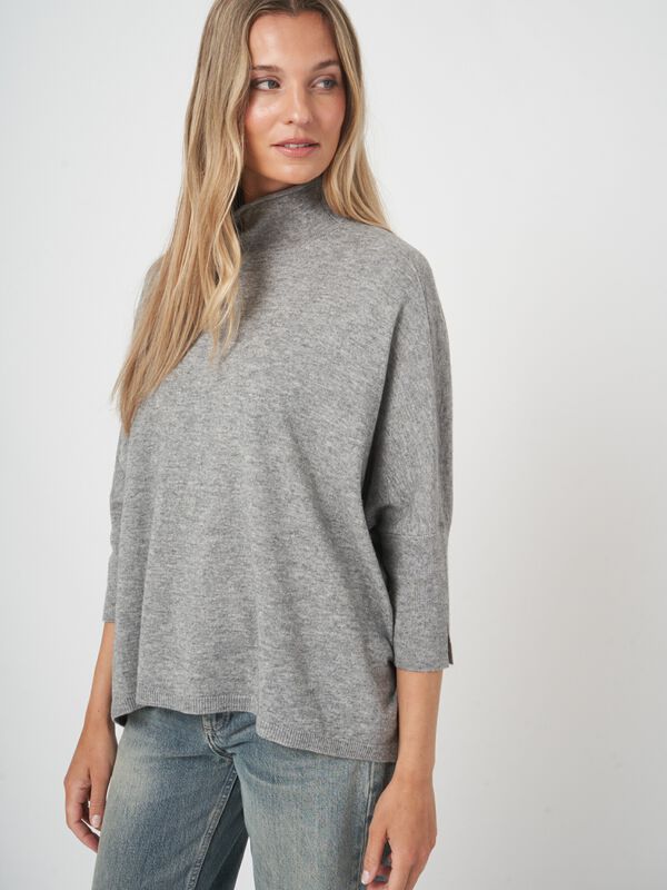 Poncho-Pullover aus Kaschmir-Mix mit weiter Passform image number 4