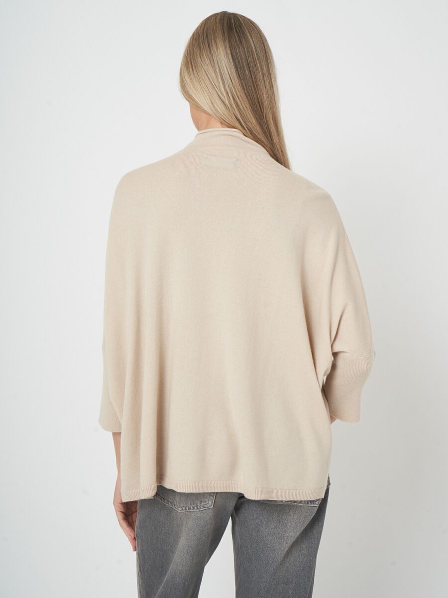 Poncho-Pullover aus Kaschmir-Mix mit weiter Passform image number 3