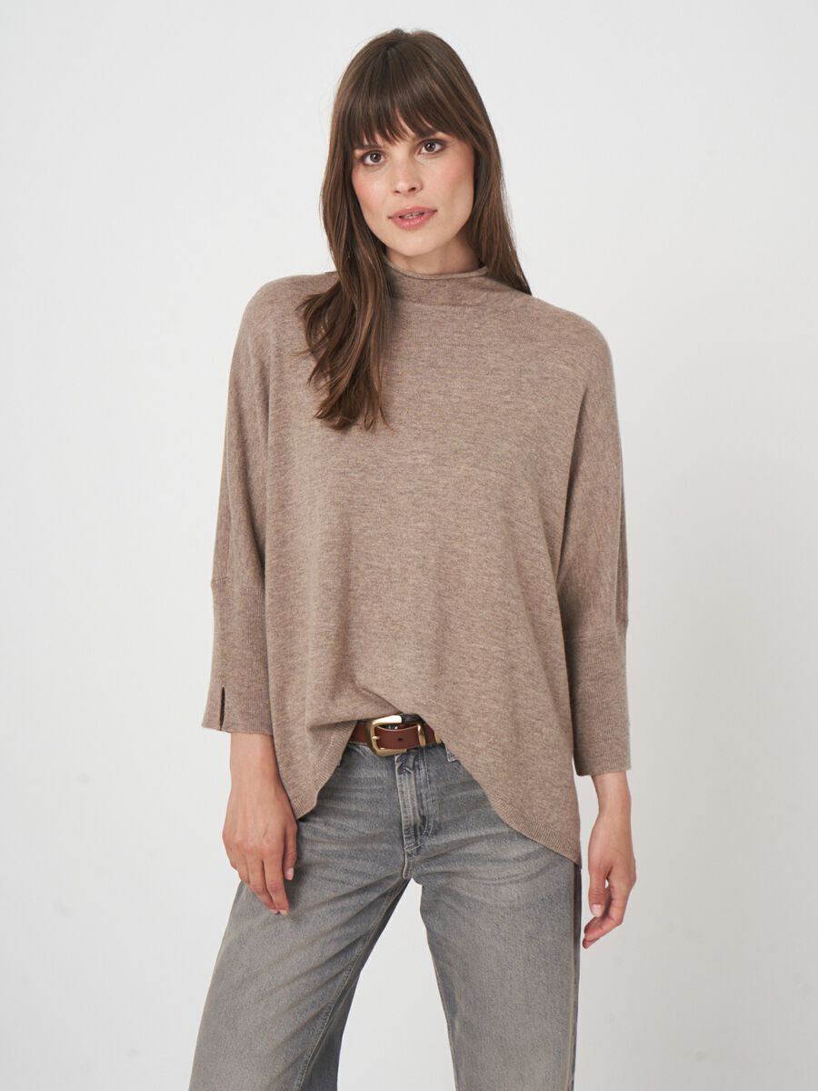 Relaxed fit poncho-style sweater in a cashmere blend image number 3