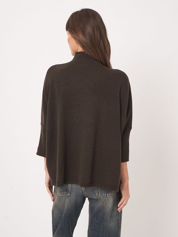 Poncho-Pullover aus Kaschmir-Mix mit weiter Passform image number 5