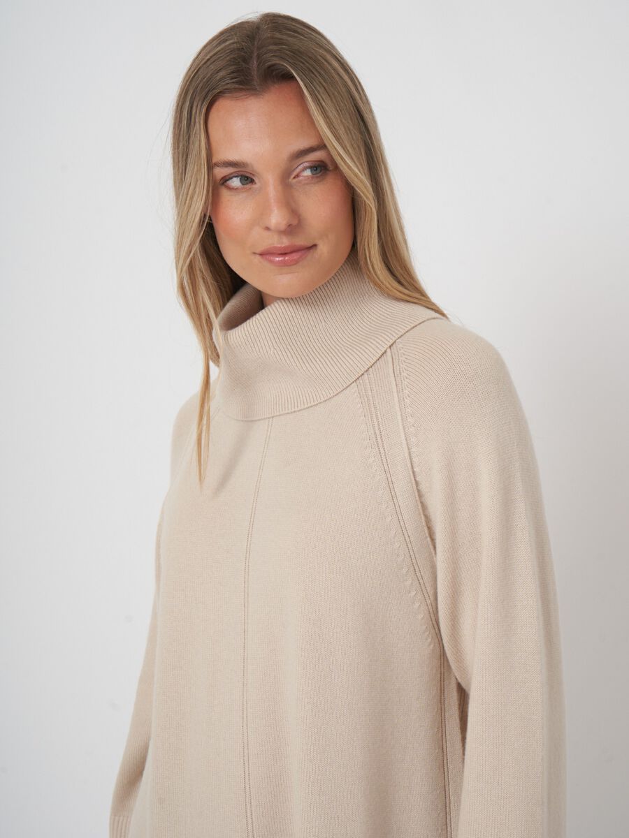 Kasjmier pullover met A-lijn en zijsplitten image number 2