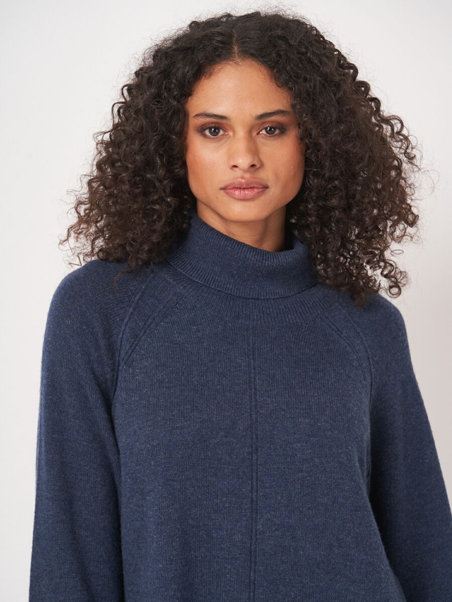 Kaschmir-Mix-Pullover mit Rollkragen und A-Linien-Design image number 2