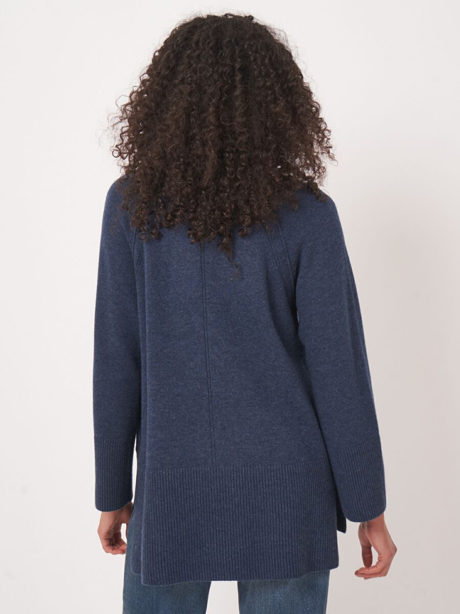 Kaschmir-Mix-Pullover mit Rollkragen und A-Linien-Design image number 6