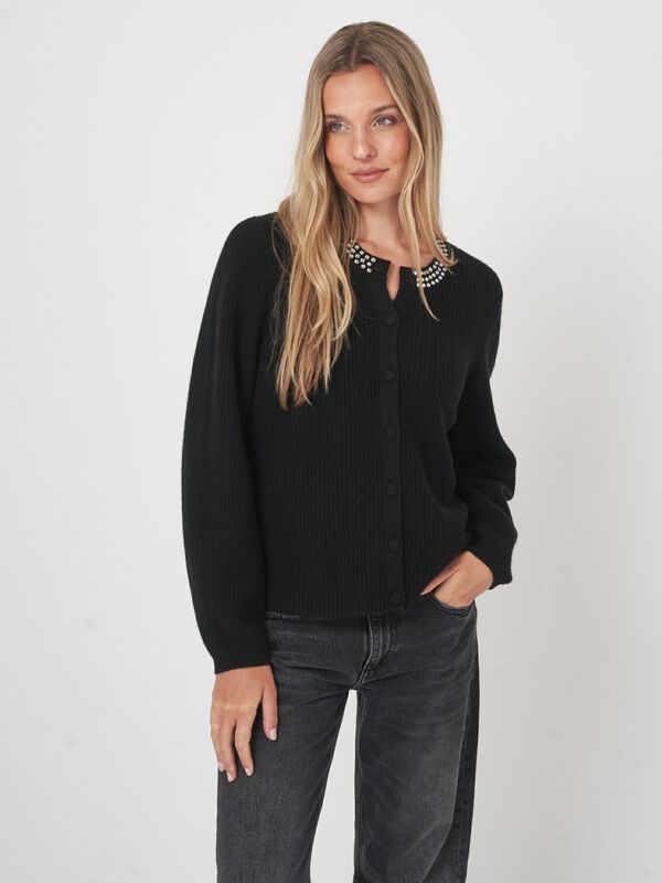 Boxy ribgebreid vest met parelaccent image number 0