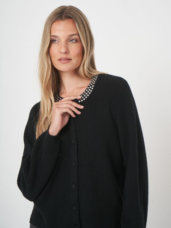 Boxy ribgebreid vest met parelaccent image number 2