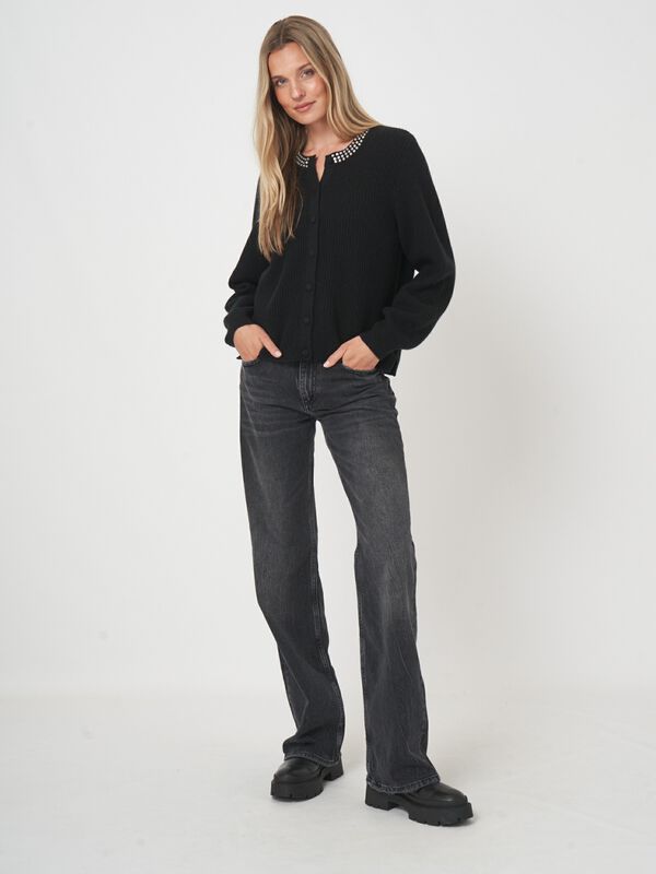 Boxy ribgebreid vest met parelaccent image number 4