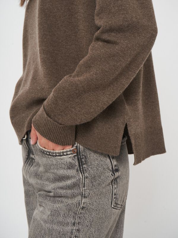 Luxe terry knit pullover met klassieke snit image number 2