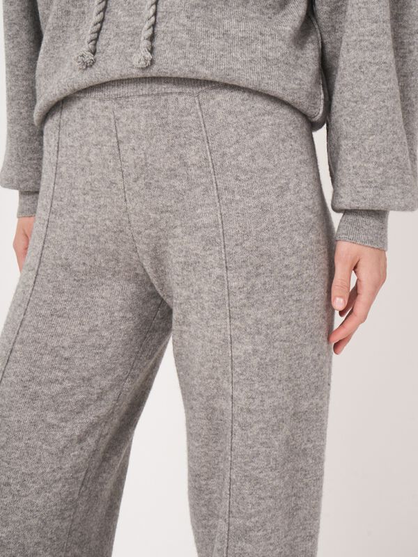 Weite Loungehose aus Terry-Strick image number 2