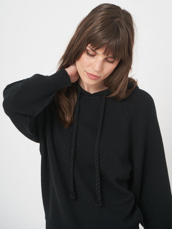 Sweat à capuche femme — maille éponge & style repeat image number 1