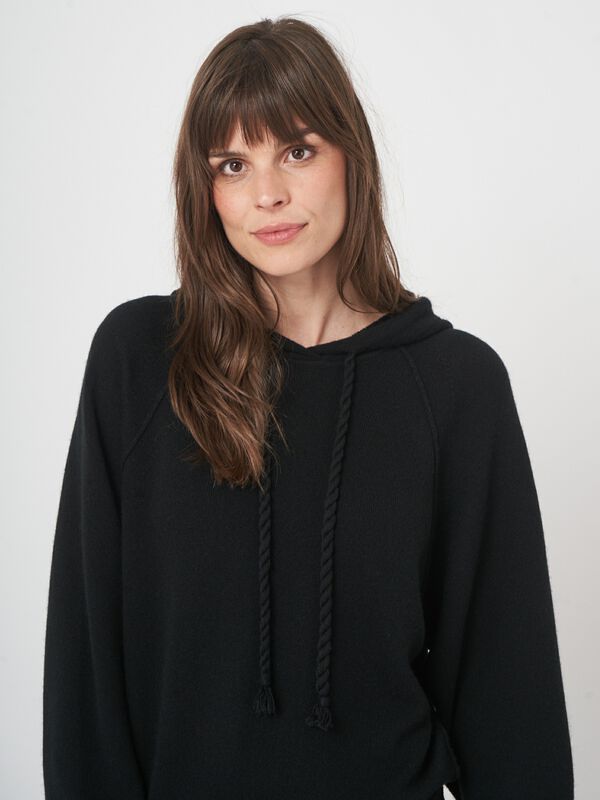 Sweat à capuche femme — maille éponge & style repeat image number 4