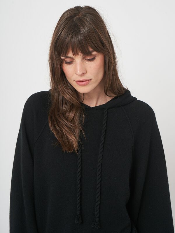 Sweat à capuche femme — maille éponge & style repeat image number 5