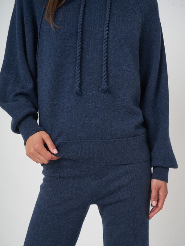 Sweat à capuche femme — maille éponge & style repeat image number 2