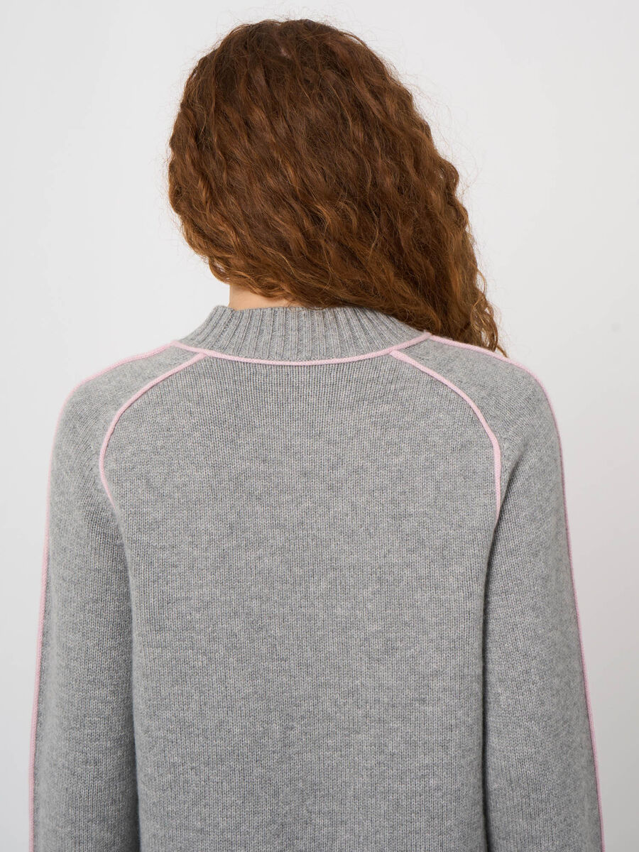 Woll-Kaschmir-Pullover mit Kontrastdetails image number 2