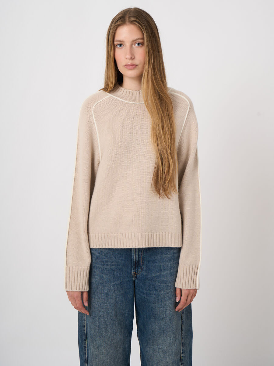 Woll-Kaschmir-Pullover mit Kontrastdetails image number 1