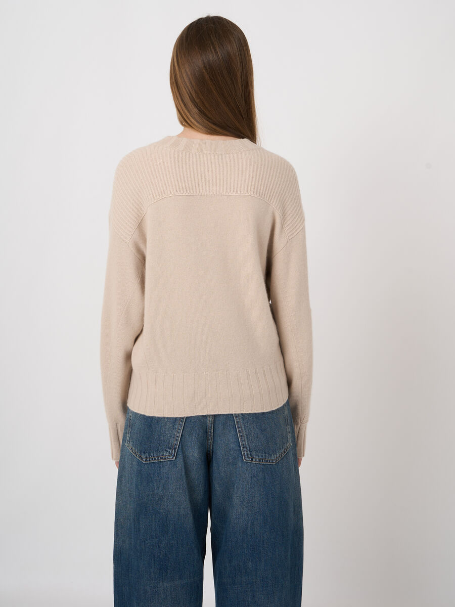 Woll-Kaschmir-Pullover mit Batwing&auml;rmeln image number 3