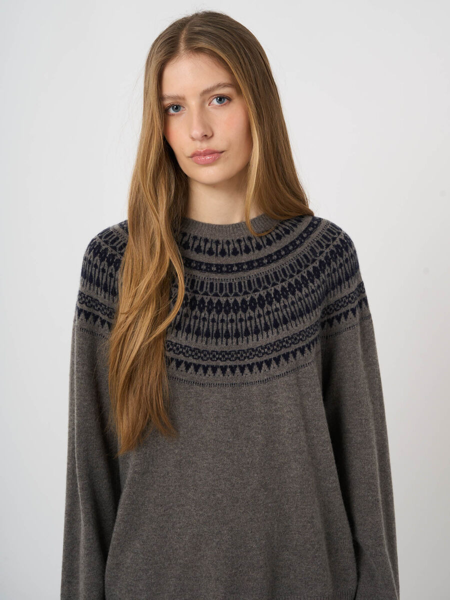 Wool-Cashmere Fine-Knit Sweater with Intarsia Yoke image number 6