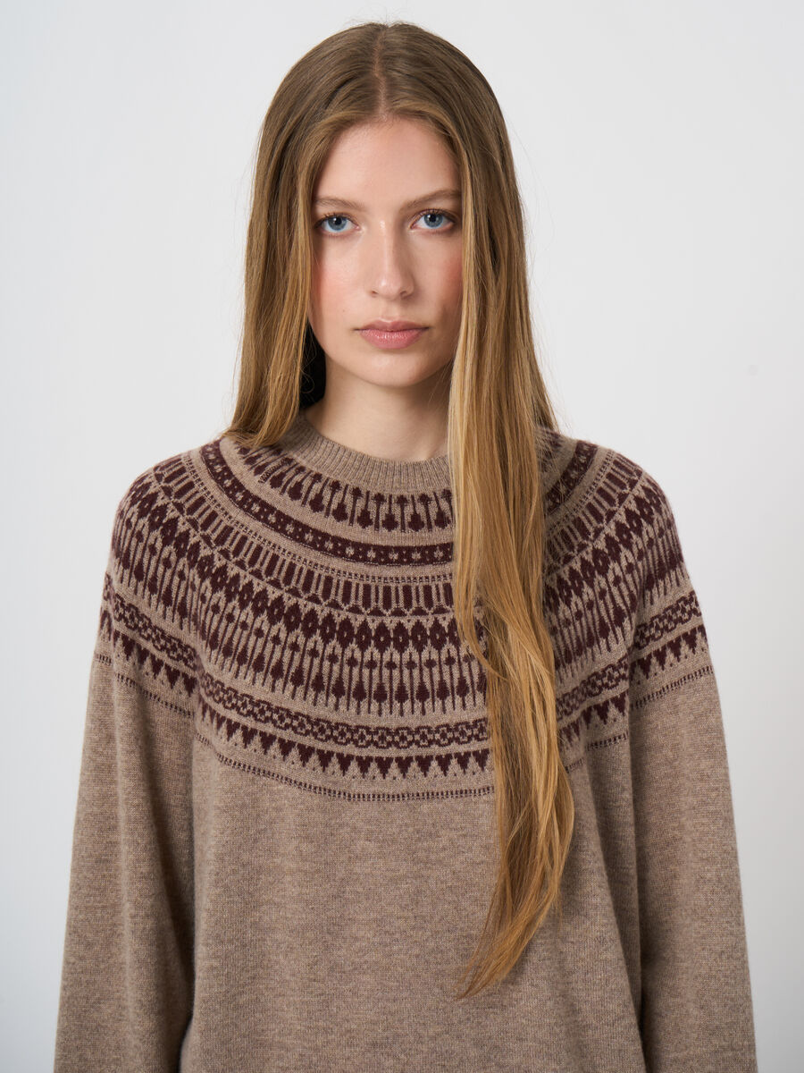 Wool-Cashmere Fine-Knit Sweater with Intarsia Yoke image number 0