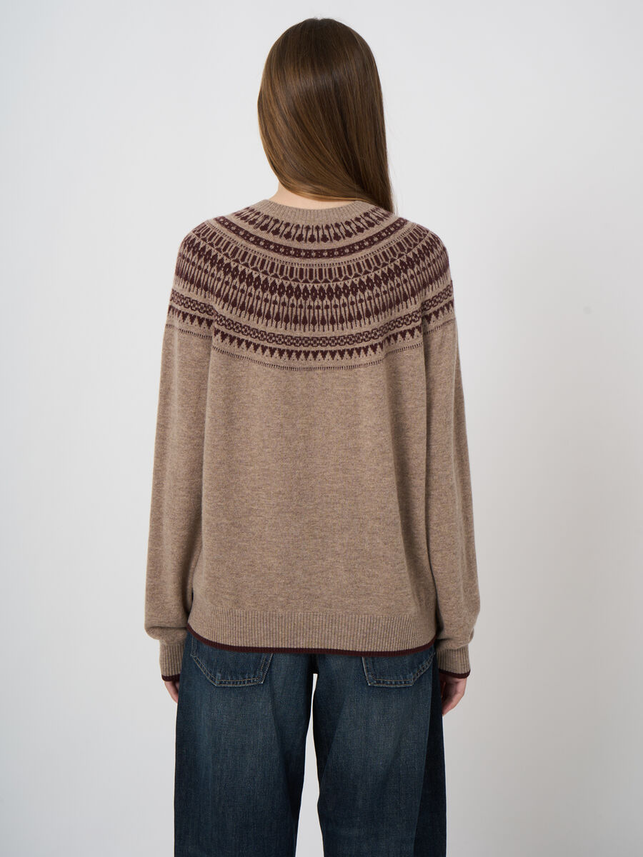 Wool-Cashmere Fine-Knit Sweater with Intarsia Yoke image number 2