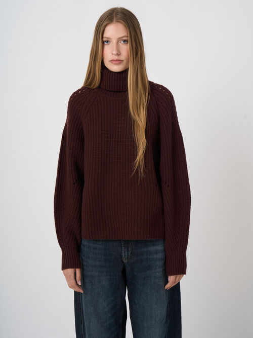 Woll-Kaschmir-Rippstrickpullover mit Rollkragen
