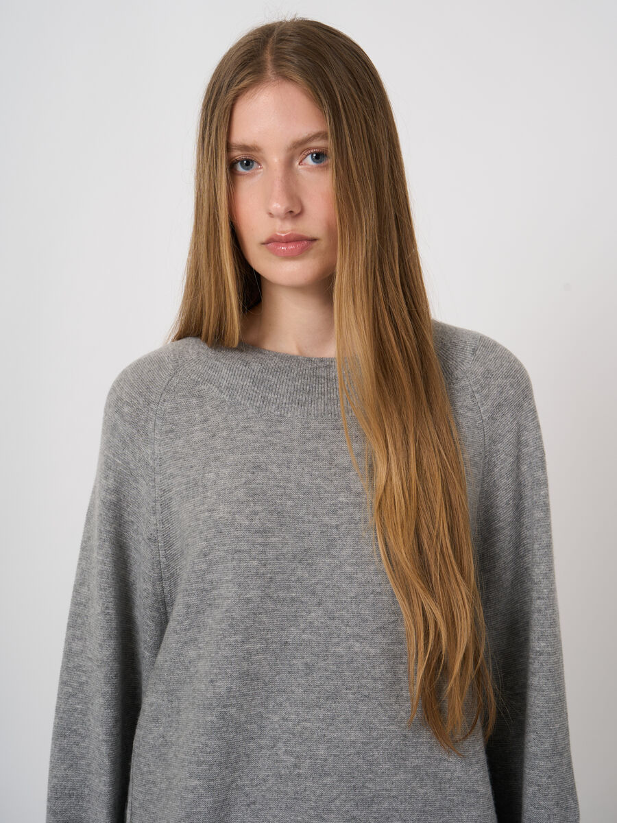 Woll-Kaschmir-Rippstrickpullover mit U-Boot-Ausschnitt image number 2