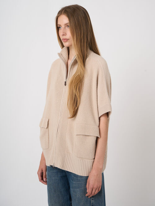 Poncho zipp&eacute; laine-cachemire &agrave; col montant c&ocirc;tel&eacute;