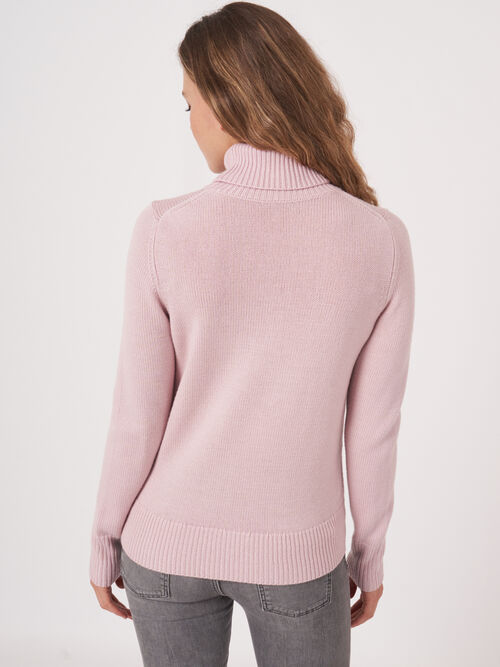 Chunky knit merino wool turtleneck