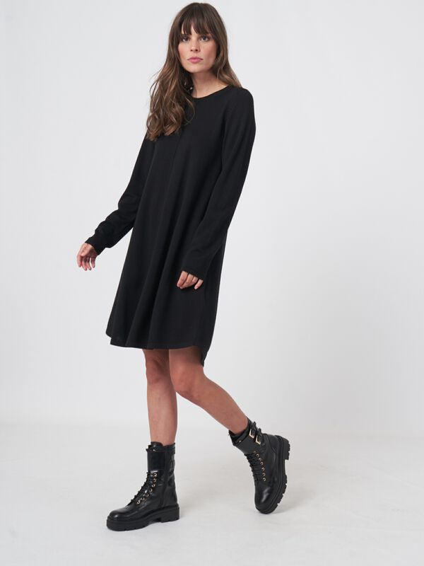 Gebreide A-lijn jurk van merinowol image number 3