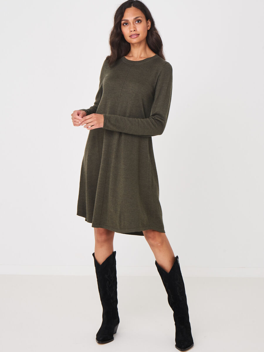 Robe a-line en laine mérinos — élégance réchauffante image number 64