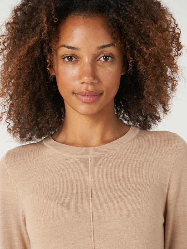 Gebreide A-lijn jurk van merinowol image number 3