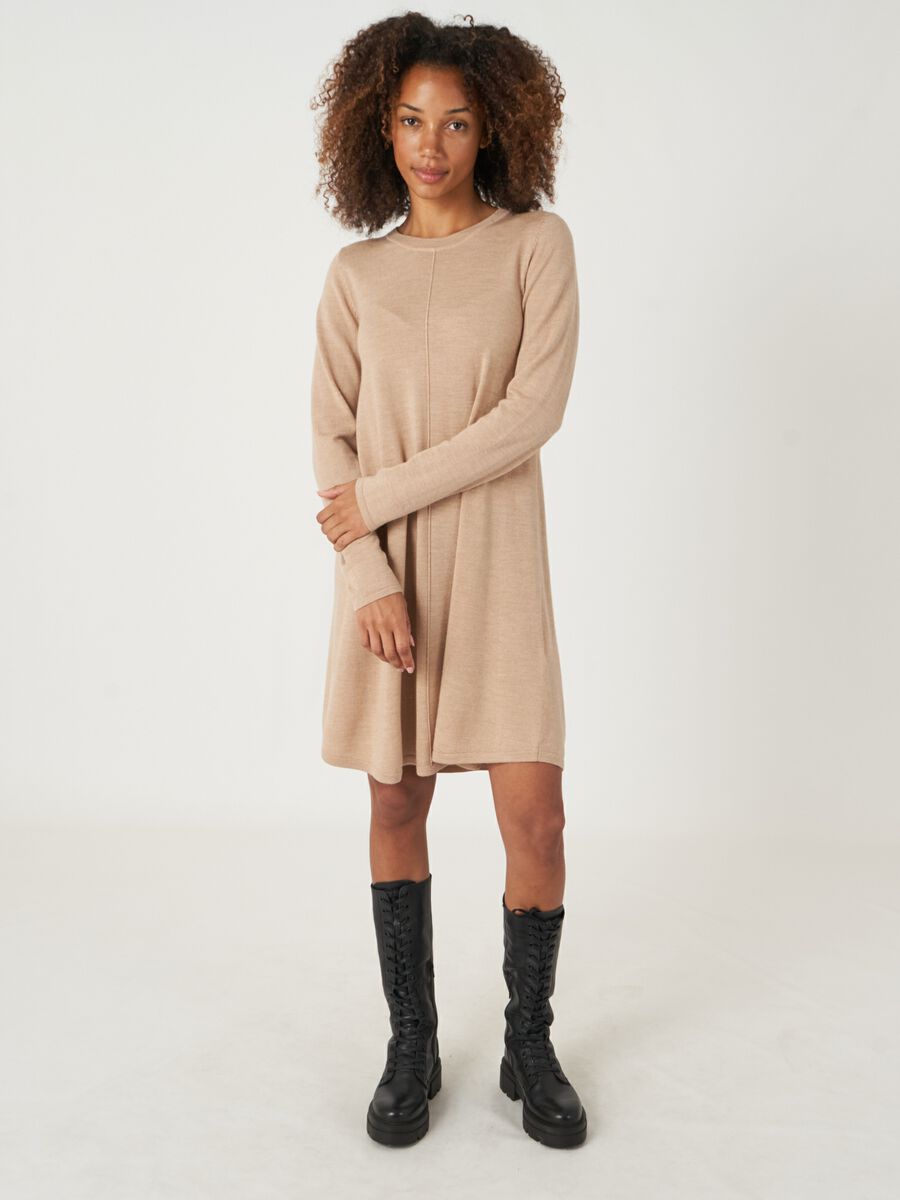 A-Linien-Strickkleid aus Merinowolle image number 4