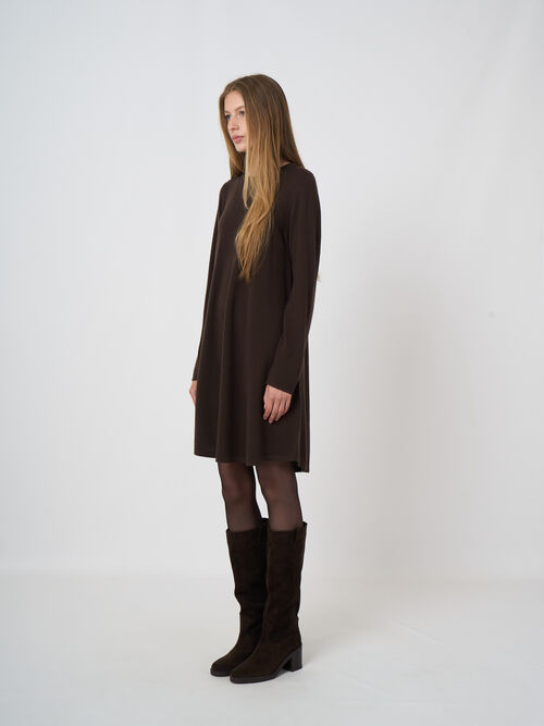 Robe trap&egrave;ze en maille de laine m&eacute;rinos extra fine