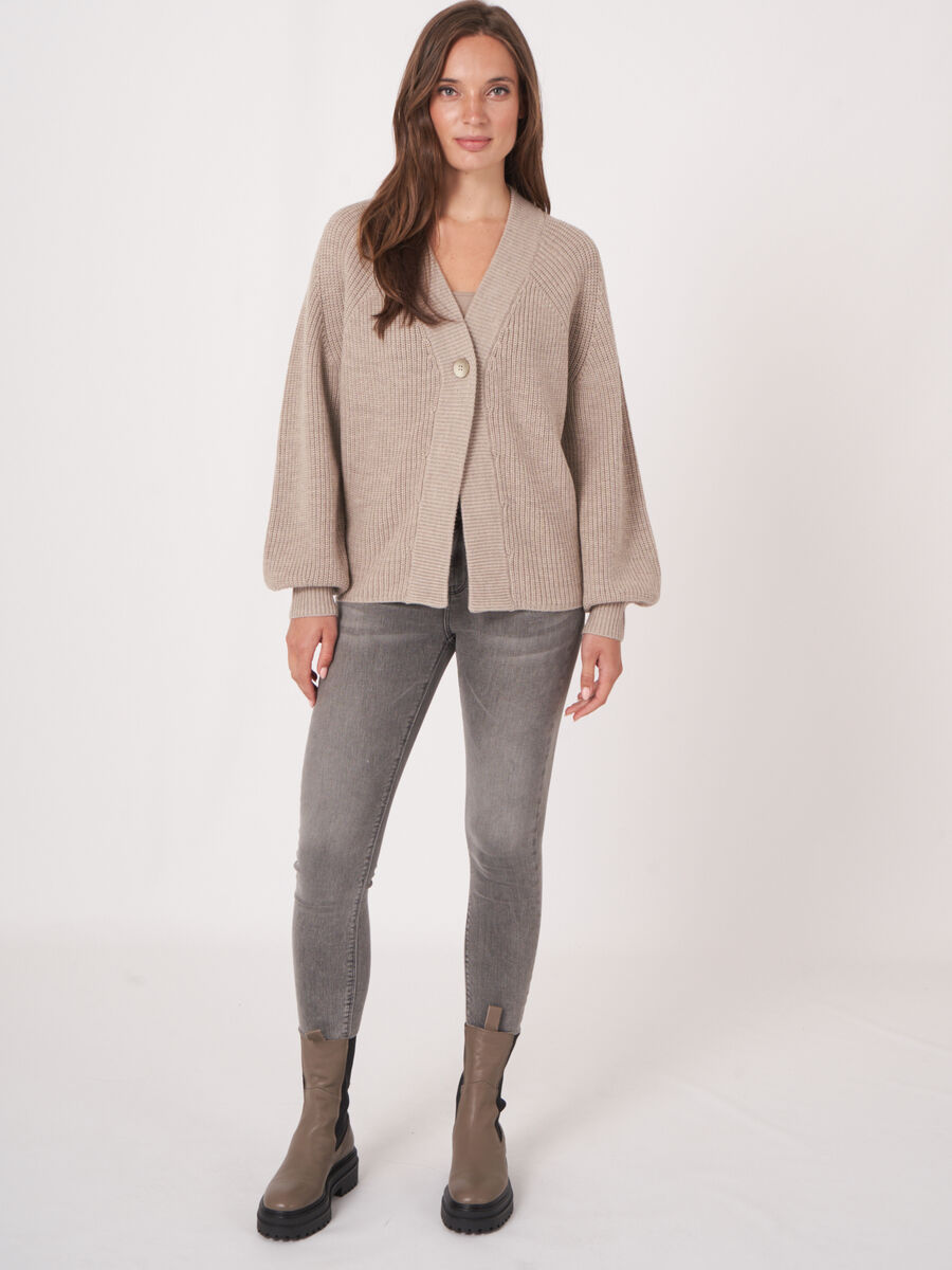 Grof ribgebreid vest met V-hals image number 5