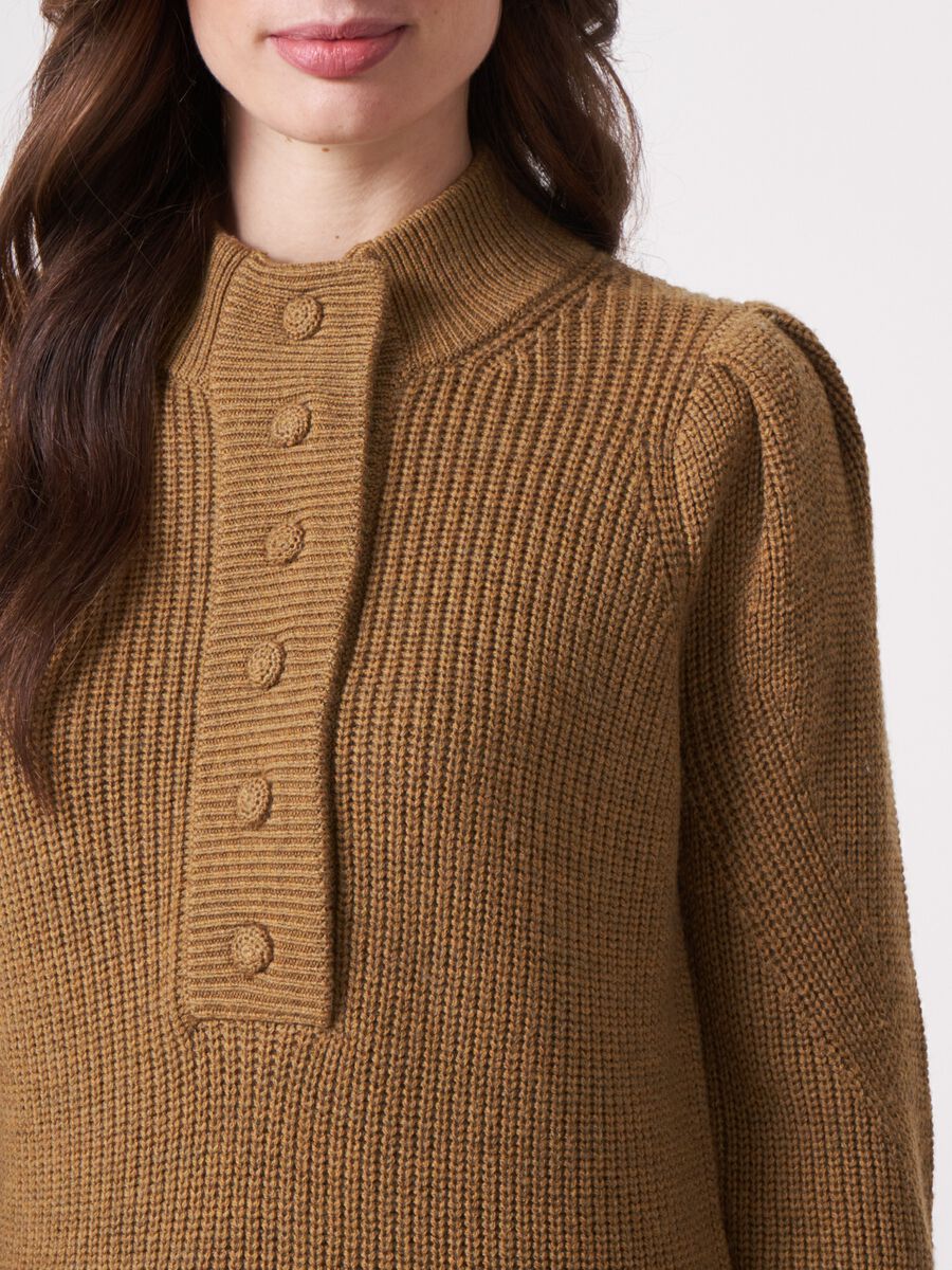 Grober Rippenstrickpullover mit Puffärmeln image number 3